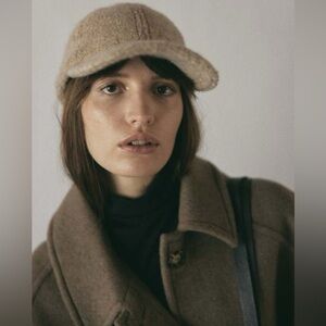 Janessa Leone Paige ballcap in a beige/oatmeal wool blend